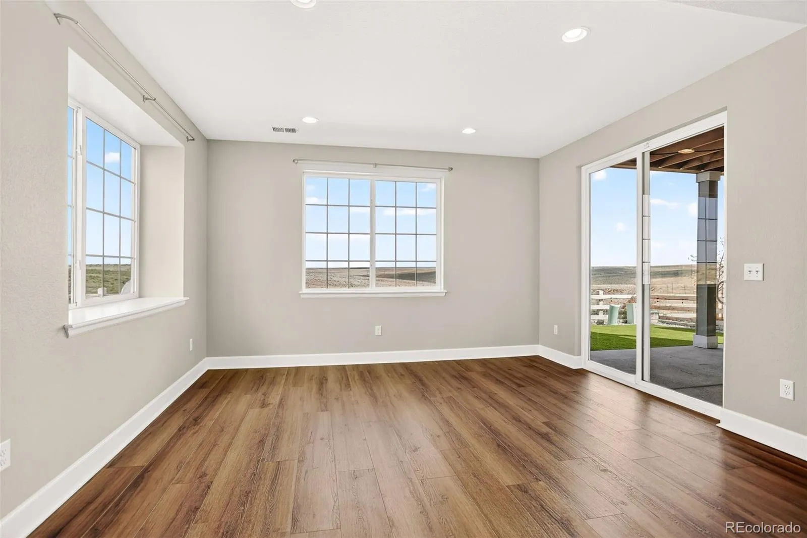 7318 S Yantley Way Aurora CO 80016 MLS #REC7189537 05122026012457 1600 32