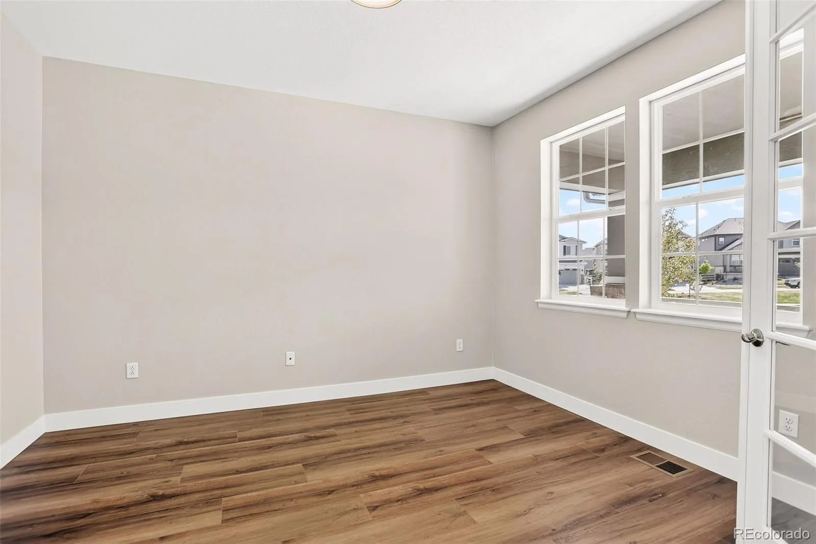 7318 S Yantley Way Aurora CO 80016 | MLS #REC7189537 09222026195728 1600 13