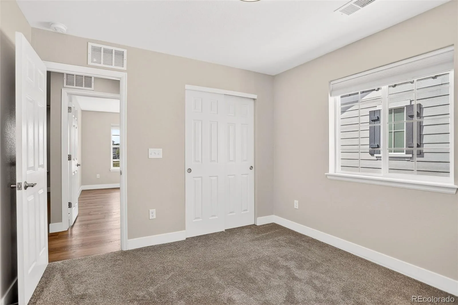 7318 S Yantley Way Aurora CO 80016 | MLS #REC7189537 09222026195728 1600 28