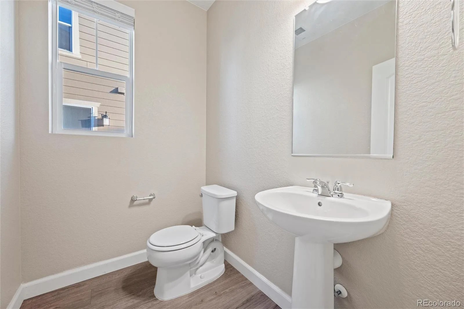 13711 Ash Circle Brighton CO 80602 | MLS #REC7191393 07162026170635 1600 11