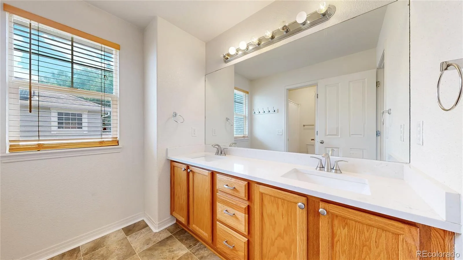 14105 Zuni Street Broomfield CO 80023 | MLS #REC7191681 08192026090333 1600 23
