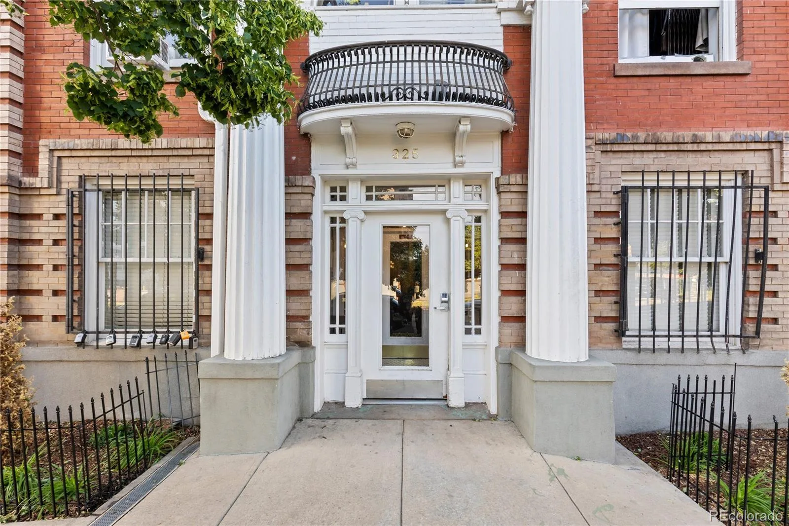 325 E 18th Avenue #107 Denver CO 80203 MLS #REC7193499 06042026142651 1600 25