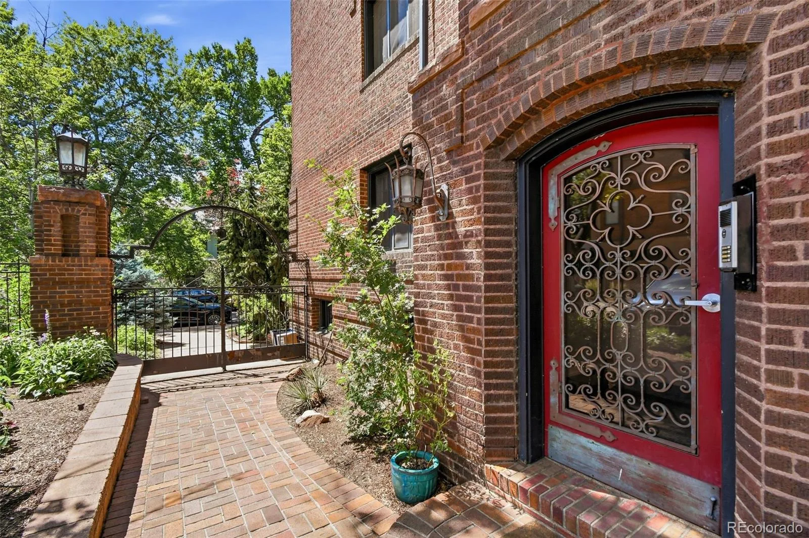 820 N Humboldt Street #3 Denver CO 80218 MLS #REC7198600 06242026223951 1600 3