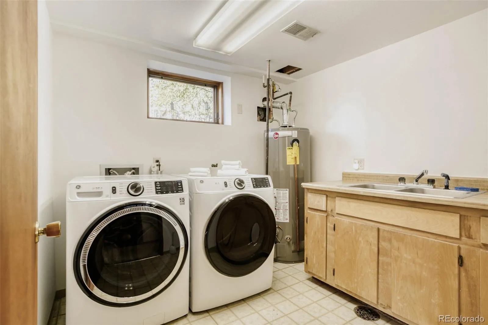 1275 S Ogden Street Denver CO 80210 MLS #REC7203046 05052026045745 1600 24