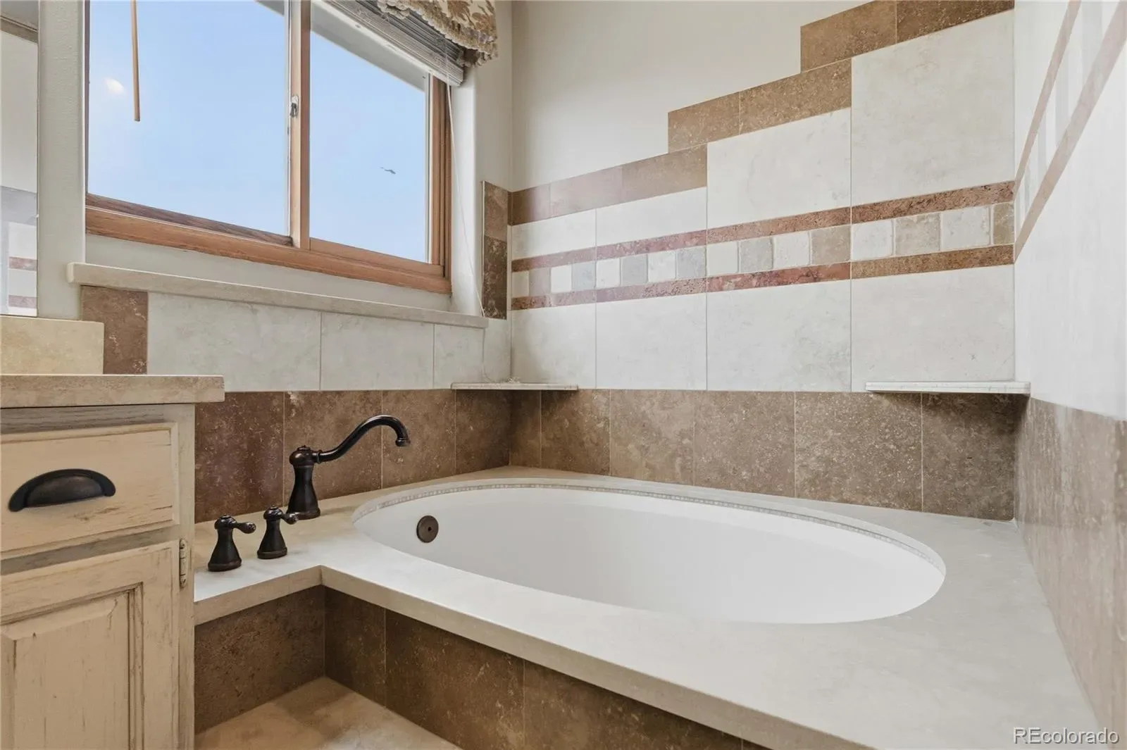 03112026231924 1600 25