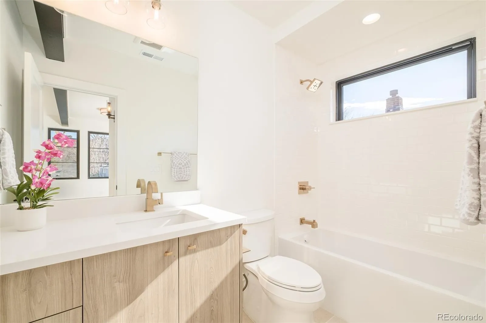 04142026163518 1600 24