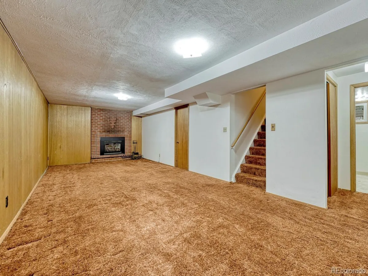 8350 S Ammons Street Littleton CO 80128 | MLS #REC7205969 07062026205911 1200 24