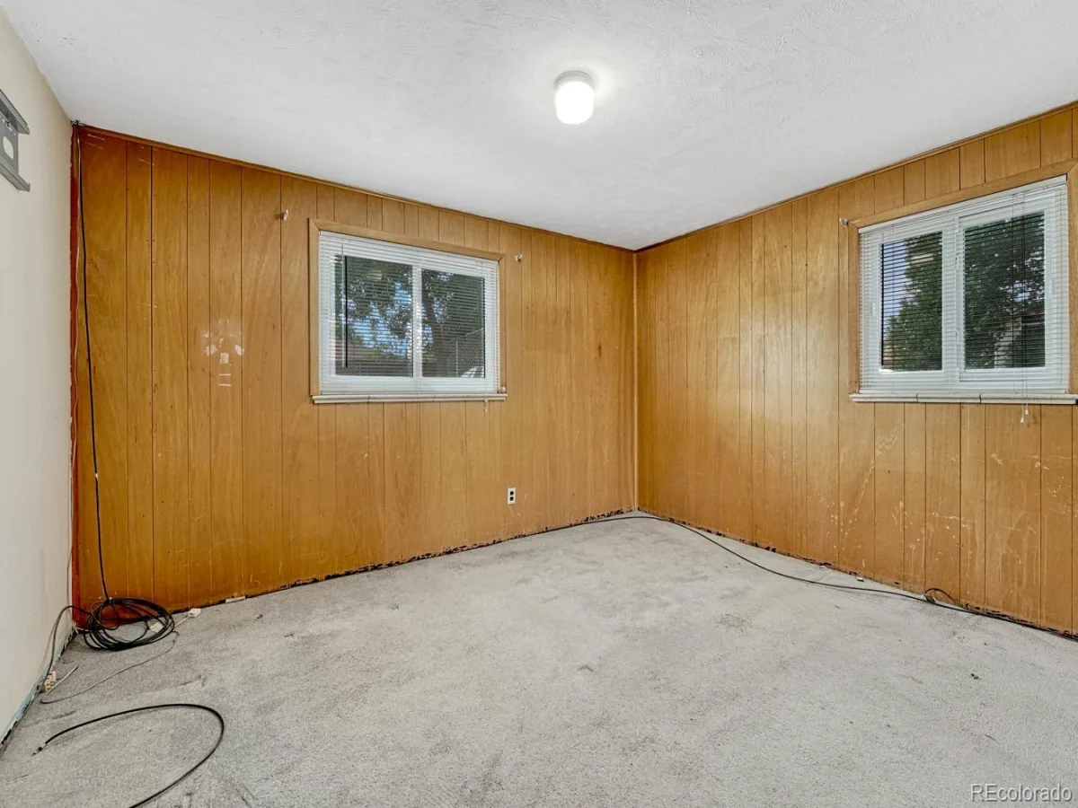 8350 S Ammons Street Littleton CO 80128 | MLS #REC7205969 07062026205911 1200 27