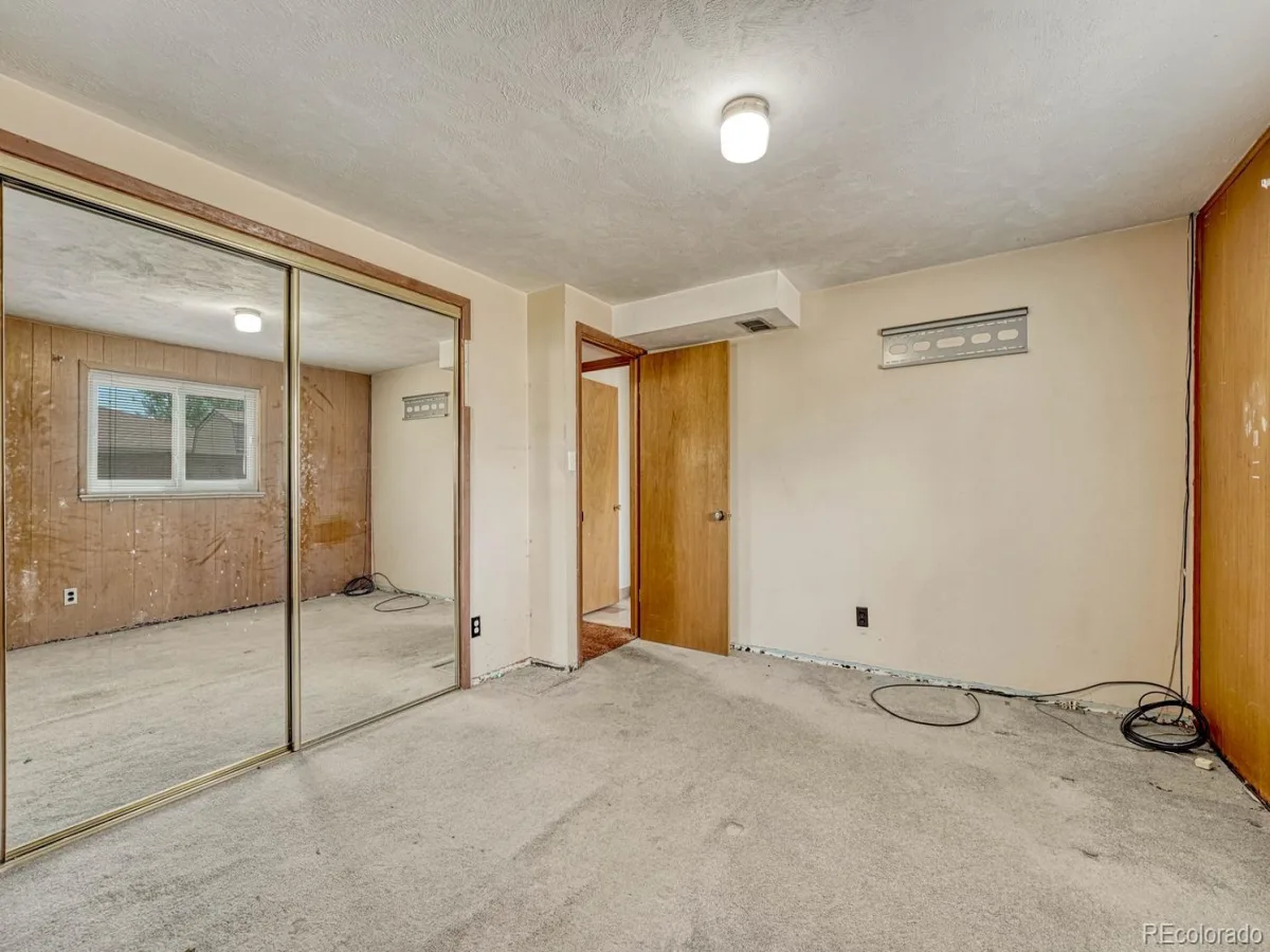 8350 S Ammons Street Littleton CO 80128 | MLS #REC7205969 07062026205911 1200 28