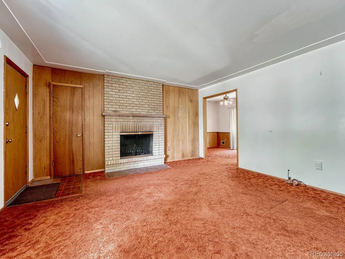 8350 S Ammons Street Littleton CO 80128 | MLS #REC7205969 07062026205911 1200 7