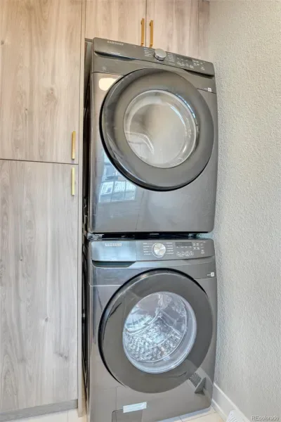 03102026220344 800 27