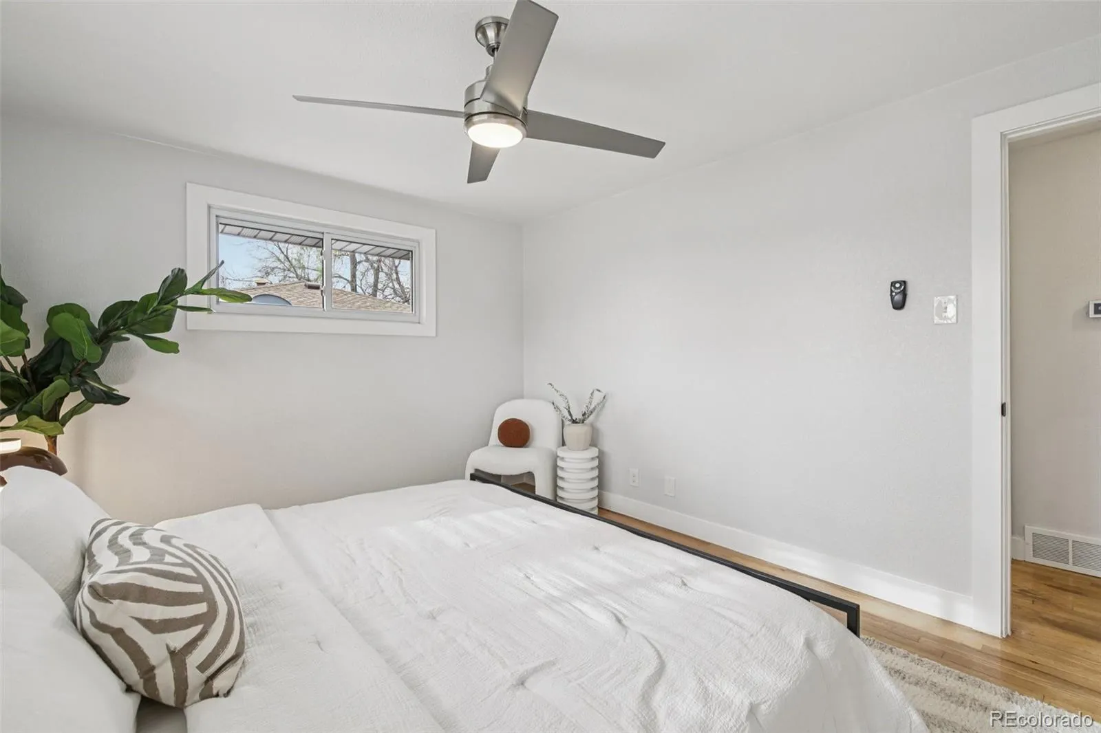 04142026172103 1600 16