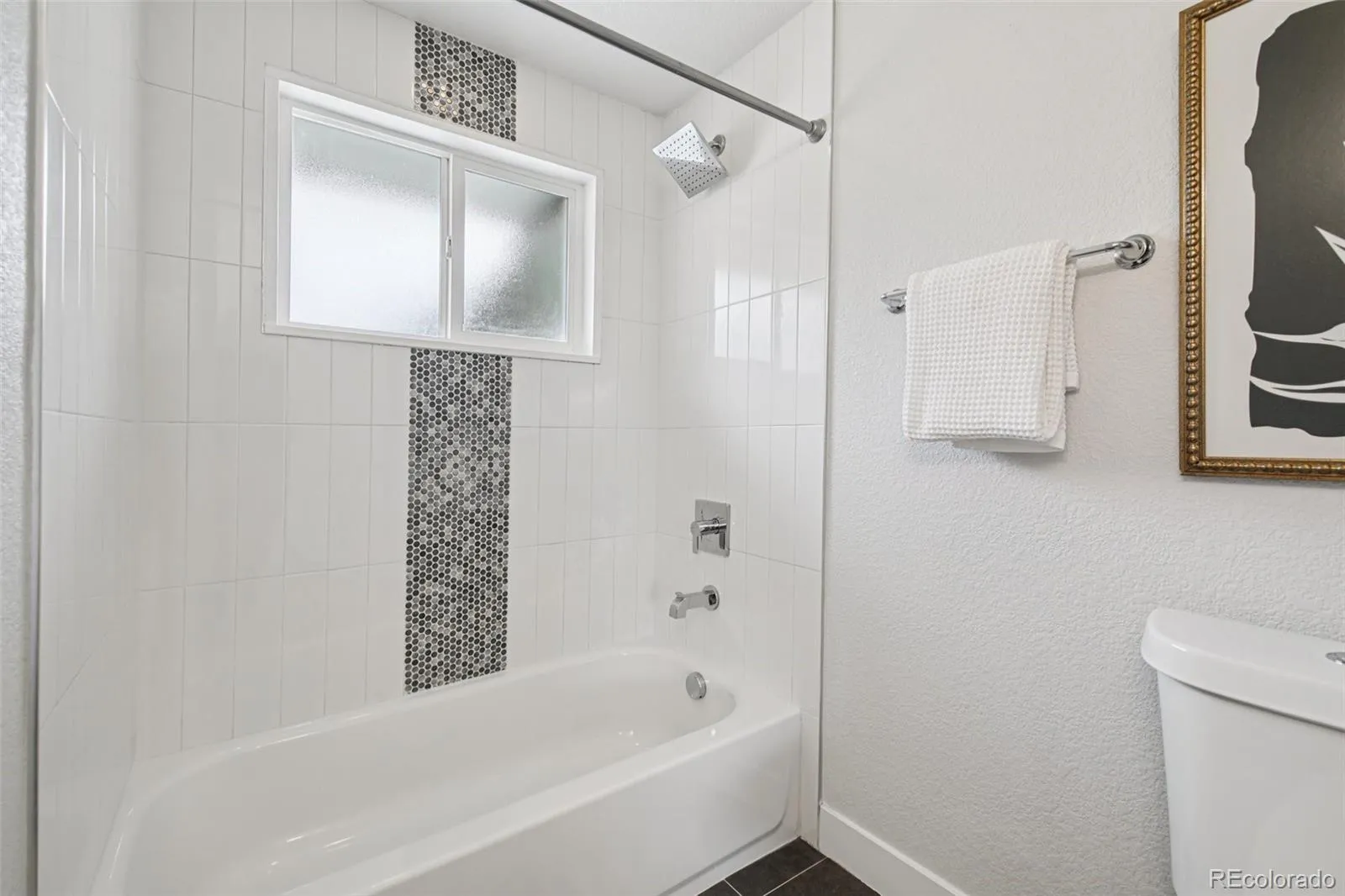 04142026172103 1600 18