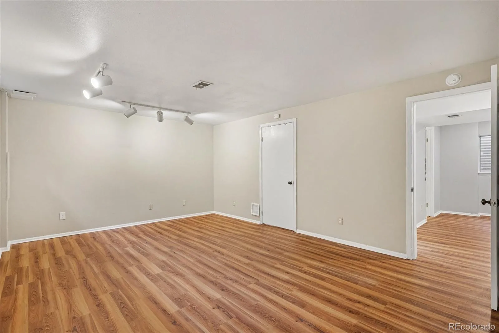 8601 E Yale Avenue #B Denver CO 80231 MLS #REC7210681 07212026174018 1600 13