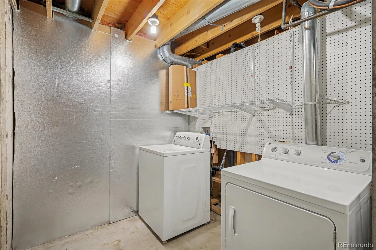 8601 E Yale Avenue #B Denver CO 80231 MLS #REC7210681 07212026174018 1600 16