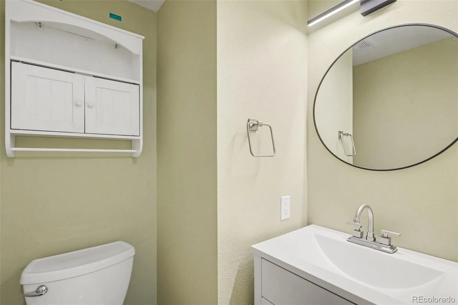 8601 E Yale Avenue #B Denver CO 80231 MLS #REC7210681 07212026174018 1600 6