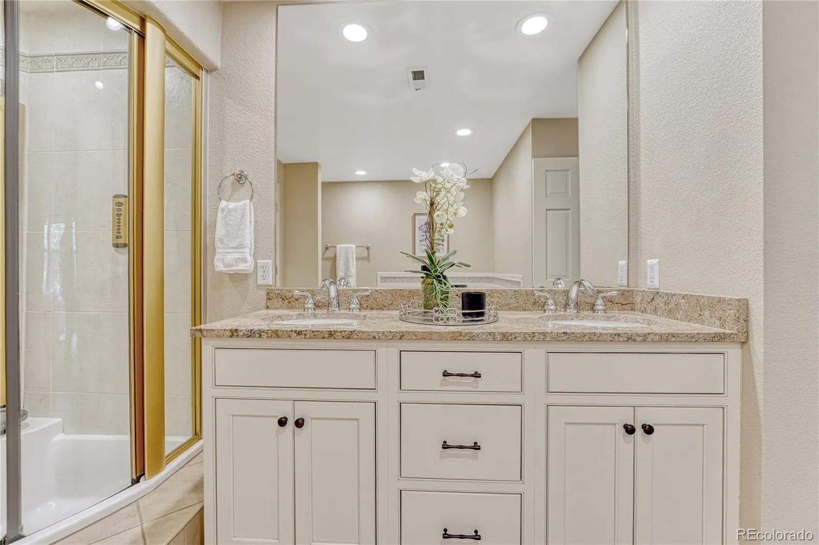 2 Garfield Street #B Denver CO 80206 | MLS #REC7211030 05242026052530 1600 20