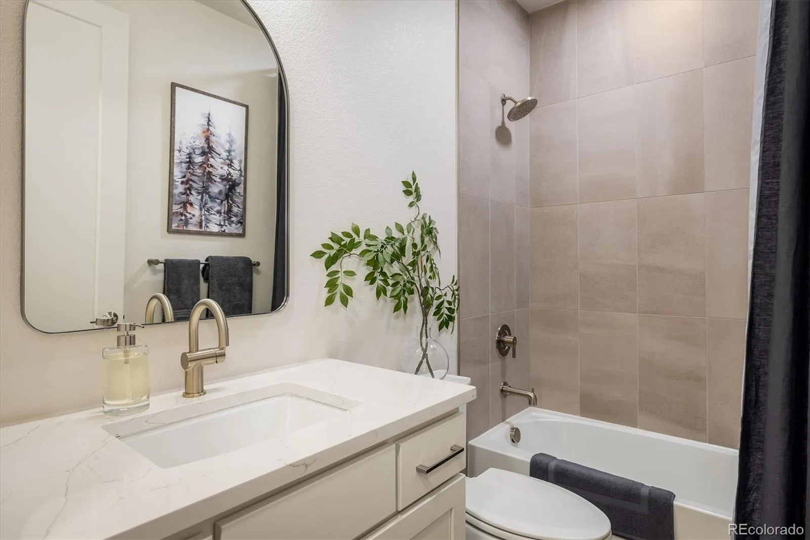 04082026192029 1600 15