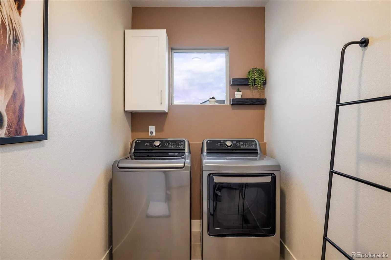 04082026192029 1600 16