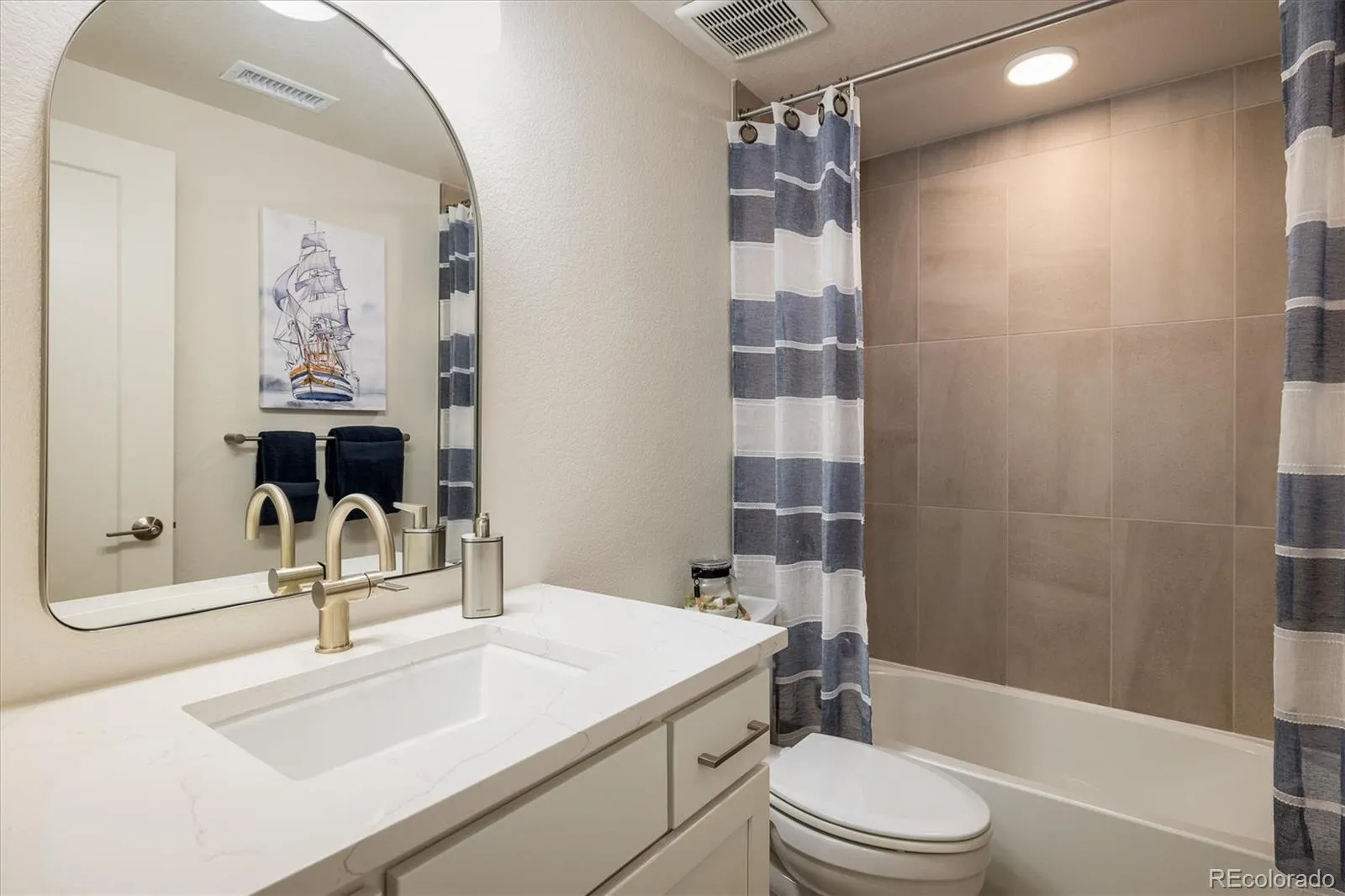 04082026192029 1600 21