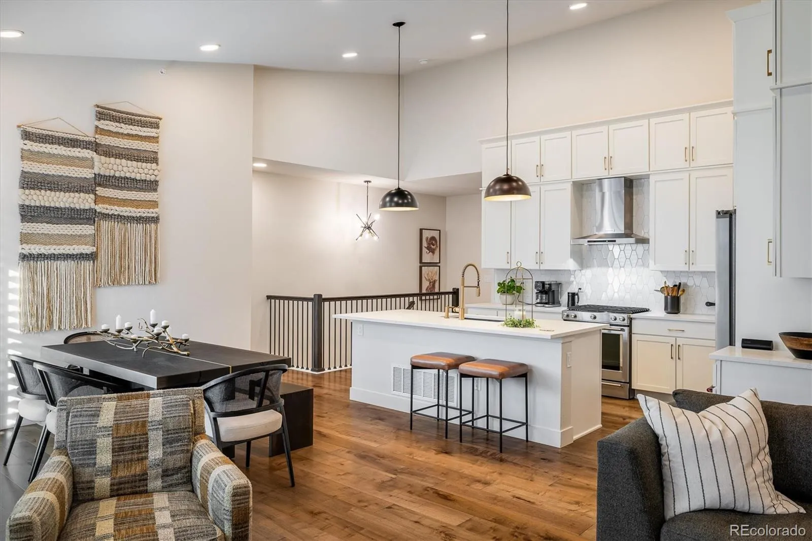 04082026192029 1600 6