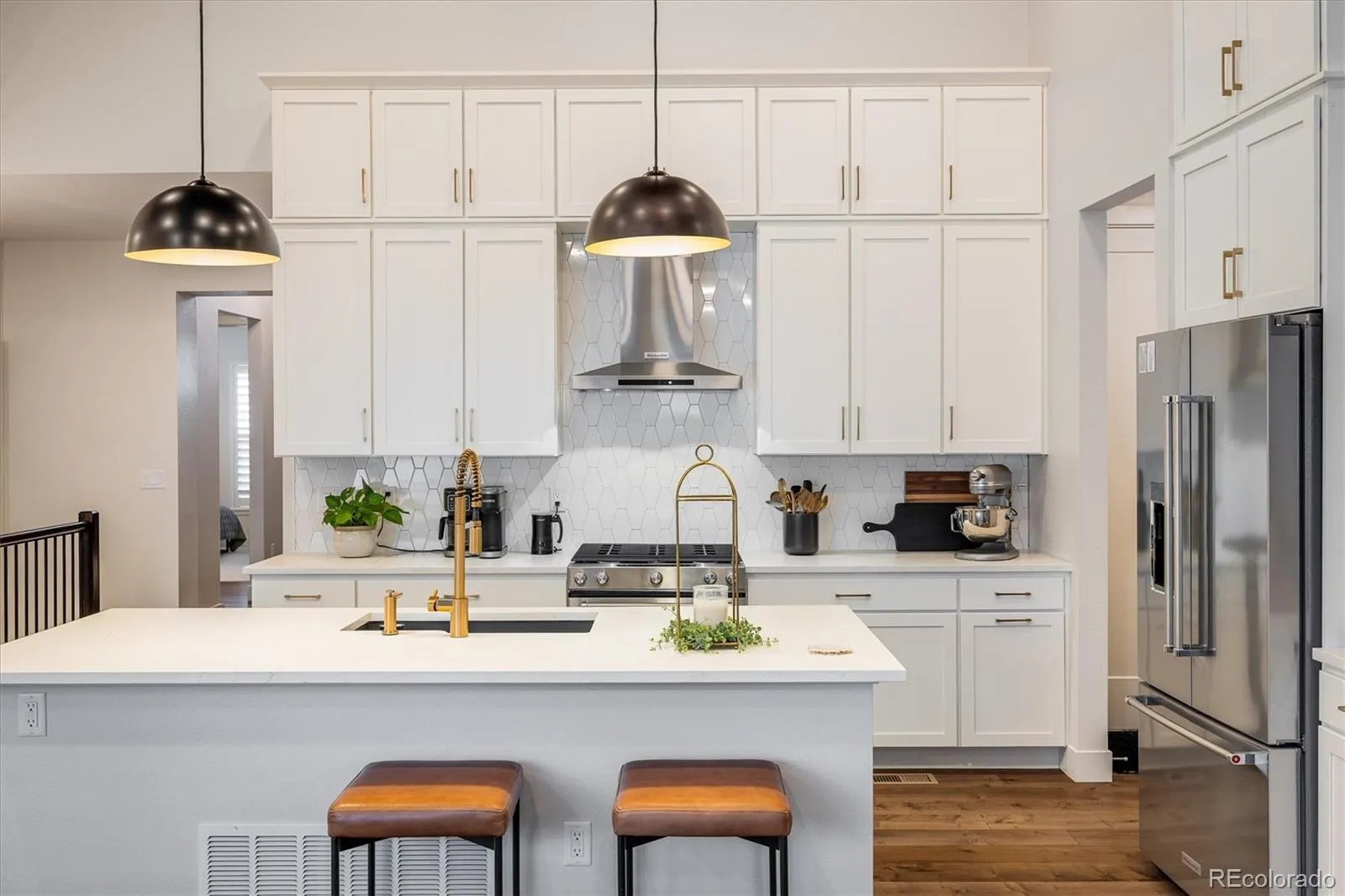 04082026192029 1600 7