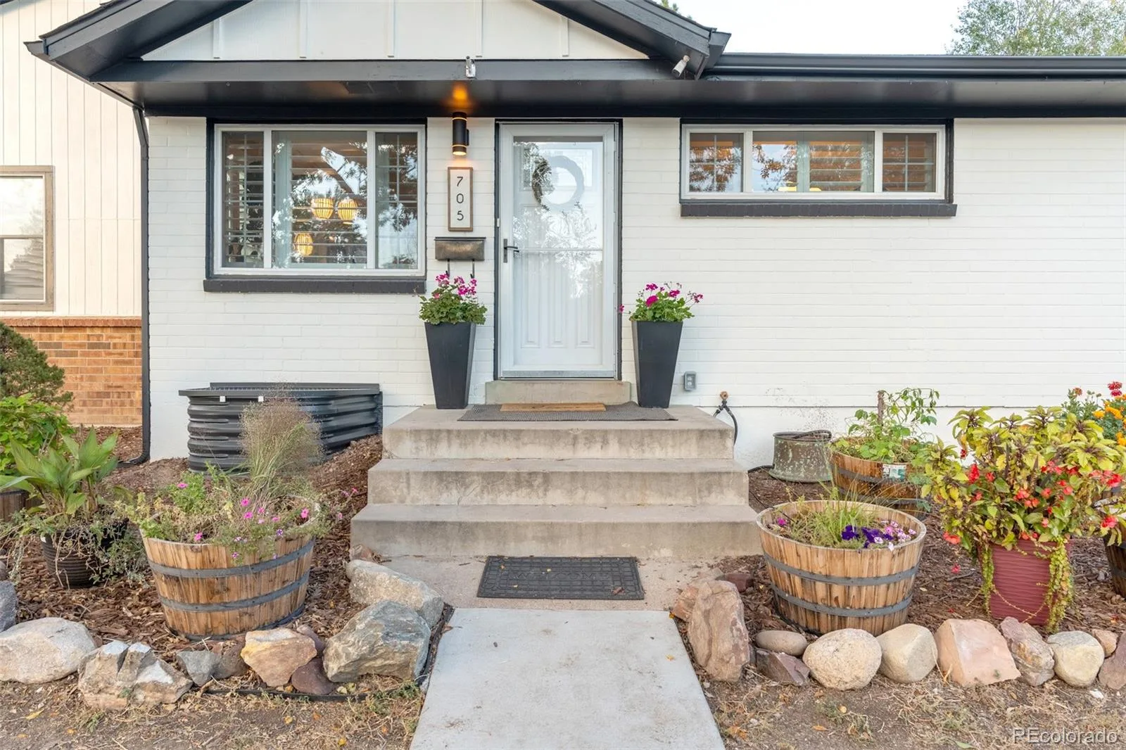 705 W Nassau Way Englewood CO 80110 | MLS #REC7213957 10162026232558 1600 43