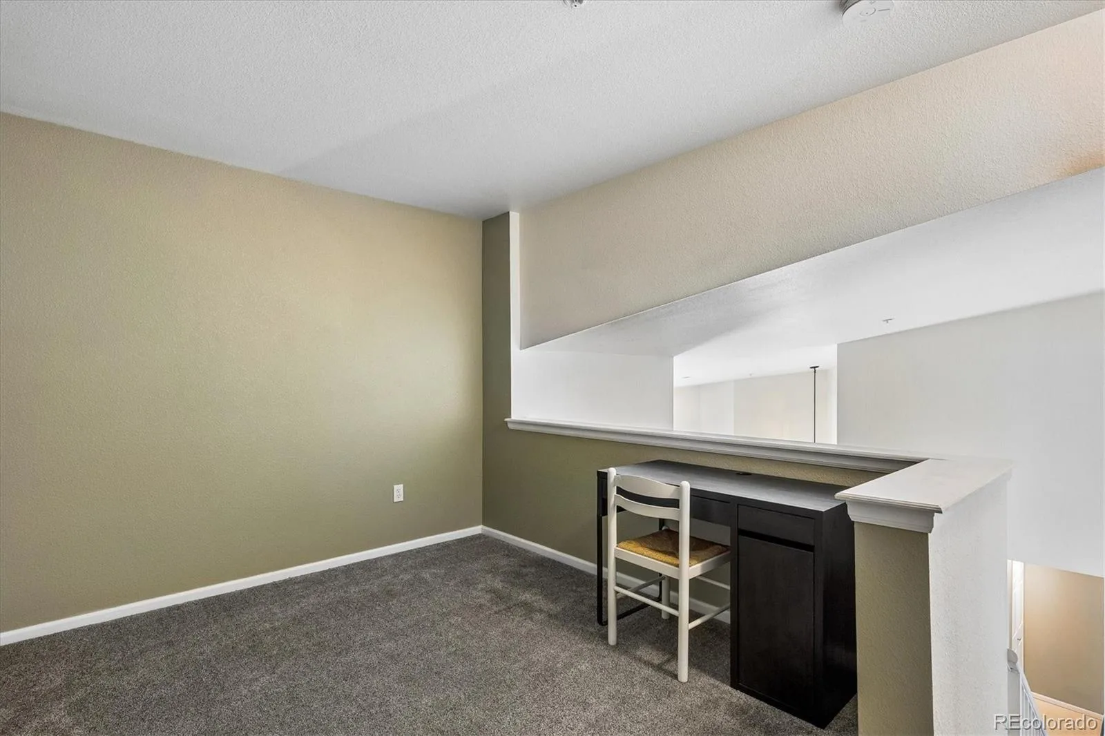 3890 S Dayton Street #303 Aurora CO 80014 MLS #REC7216406 06192026074649 1600 18