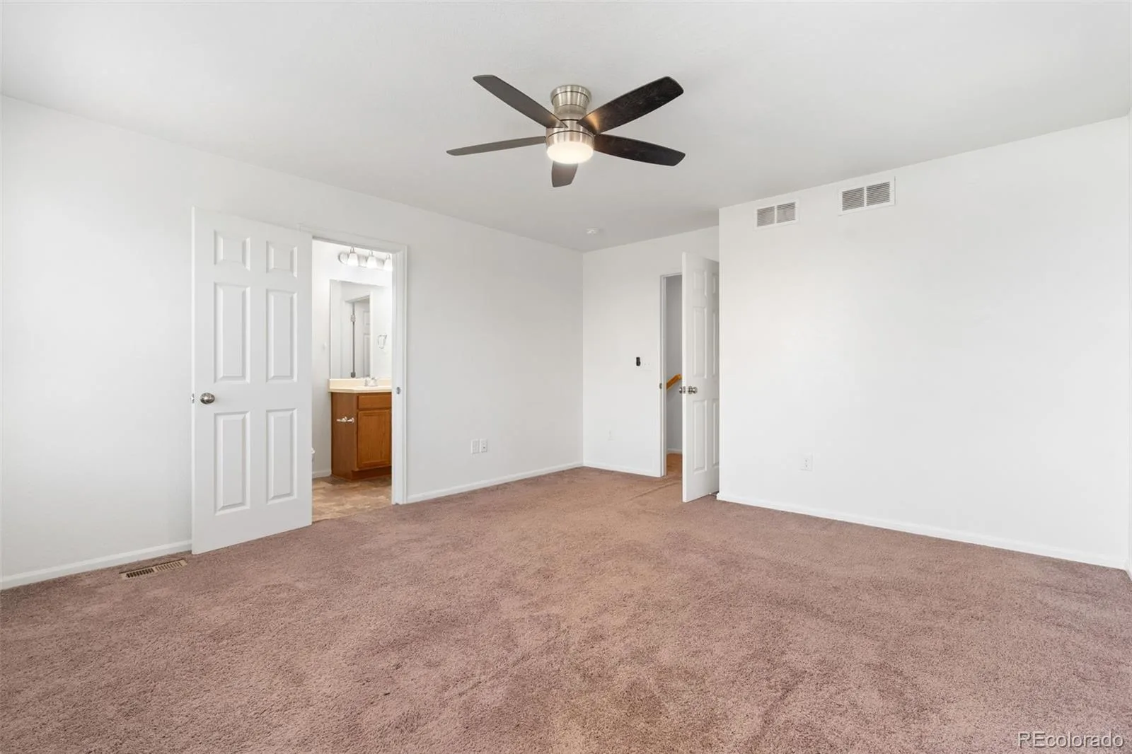 18132 E 104th Way Commerce City CO 80022 | MLS #REC7218415 08312026014334 1600 8