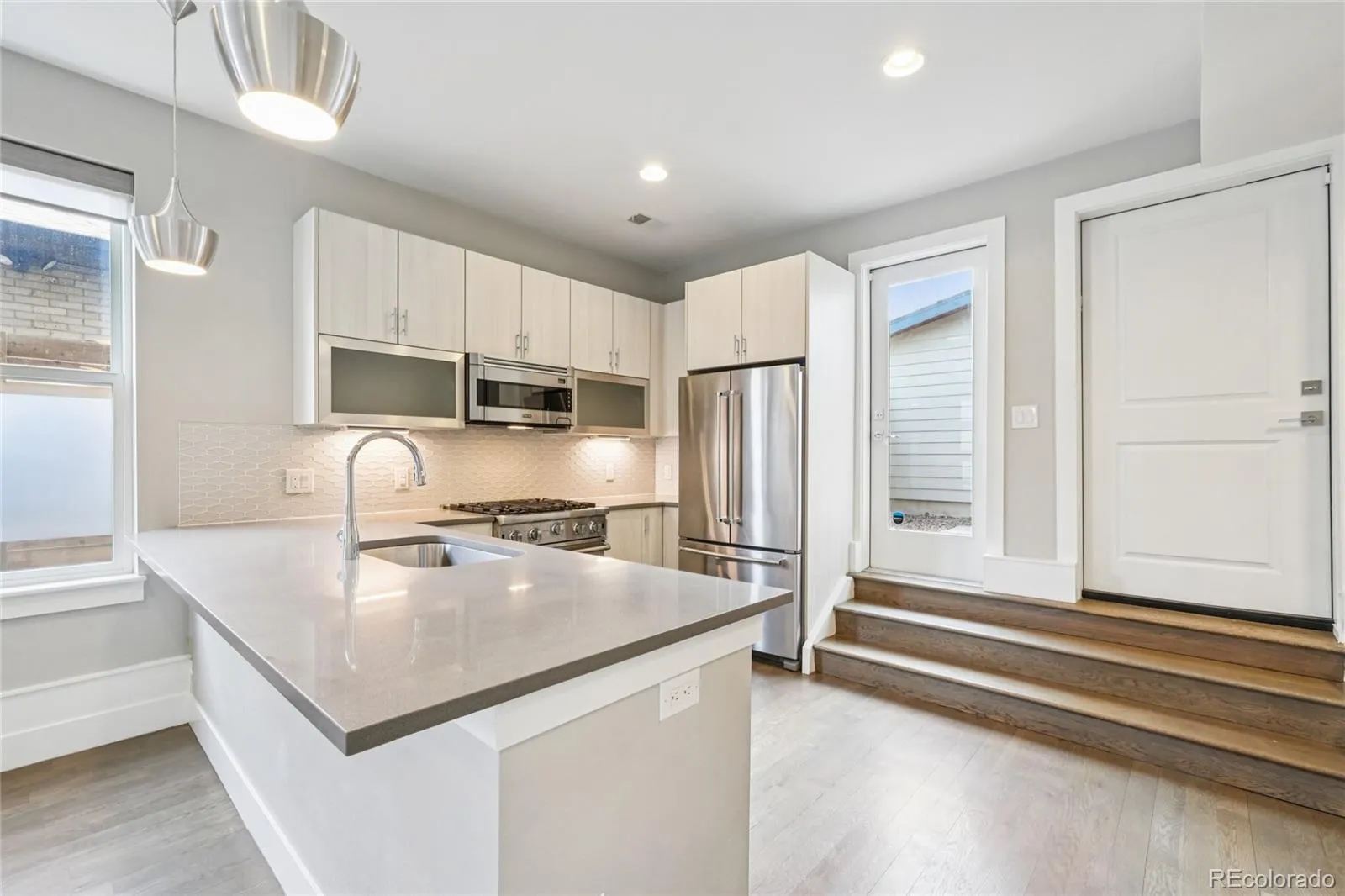 558 Madison Street Denver CO 80206 MLS #REC7225354 05122026024840 1600 3