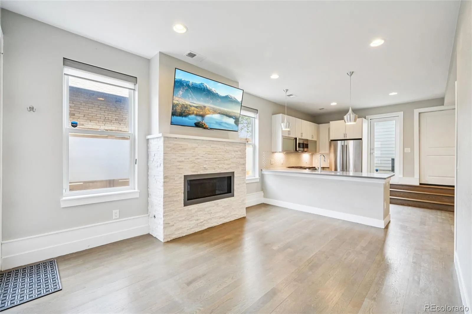 558 Madison Street Denver CO 80206 MLS #REC7225354 05122026024840 1600 35