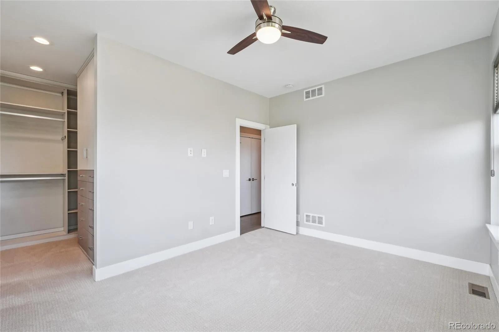 558 Madison Street Denver CO 80206 MLS #REC7225354 05122026024840 1600 44