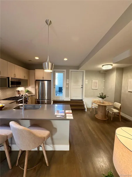 558 Madison Street Denver CO 80206 MLS #REC7225354 06142026031945 800 2