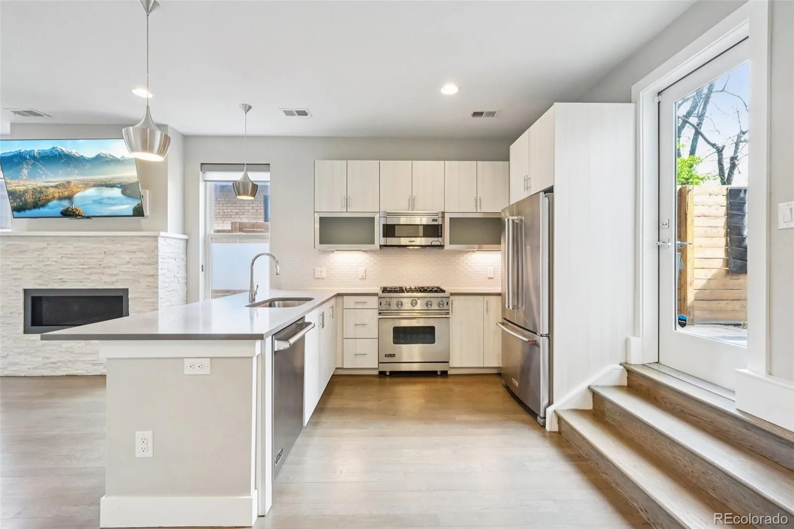558 Madison Street Denver CO 80206 | MLS #REC7225354 08102026202924 1600 5