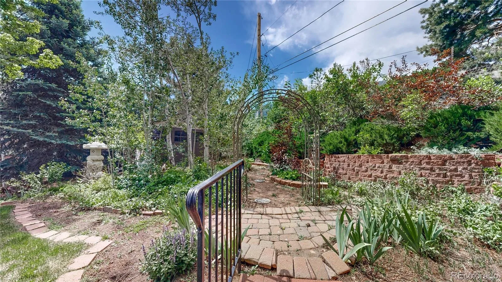 2150 Lookout Mountain Road Golden CO 80401 MLS #REC7227719 06082026203219 1600 6