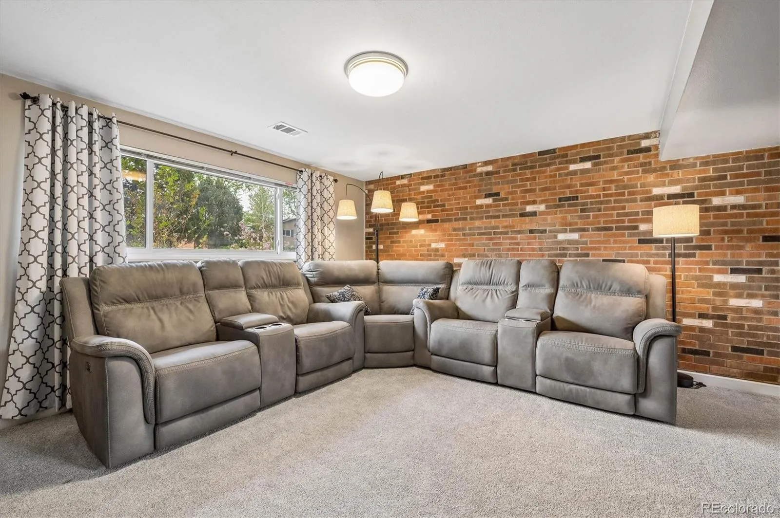 2846 S Quay Way Denver CO 80227 MLS #REC7228661 05112026070843 1600 16