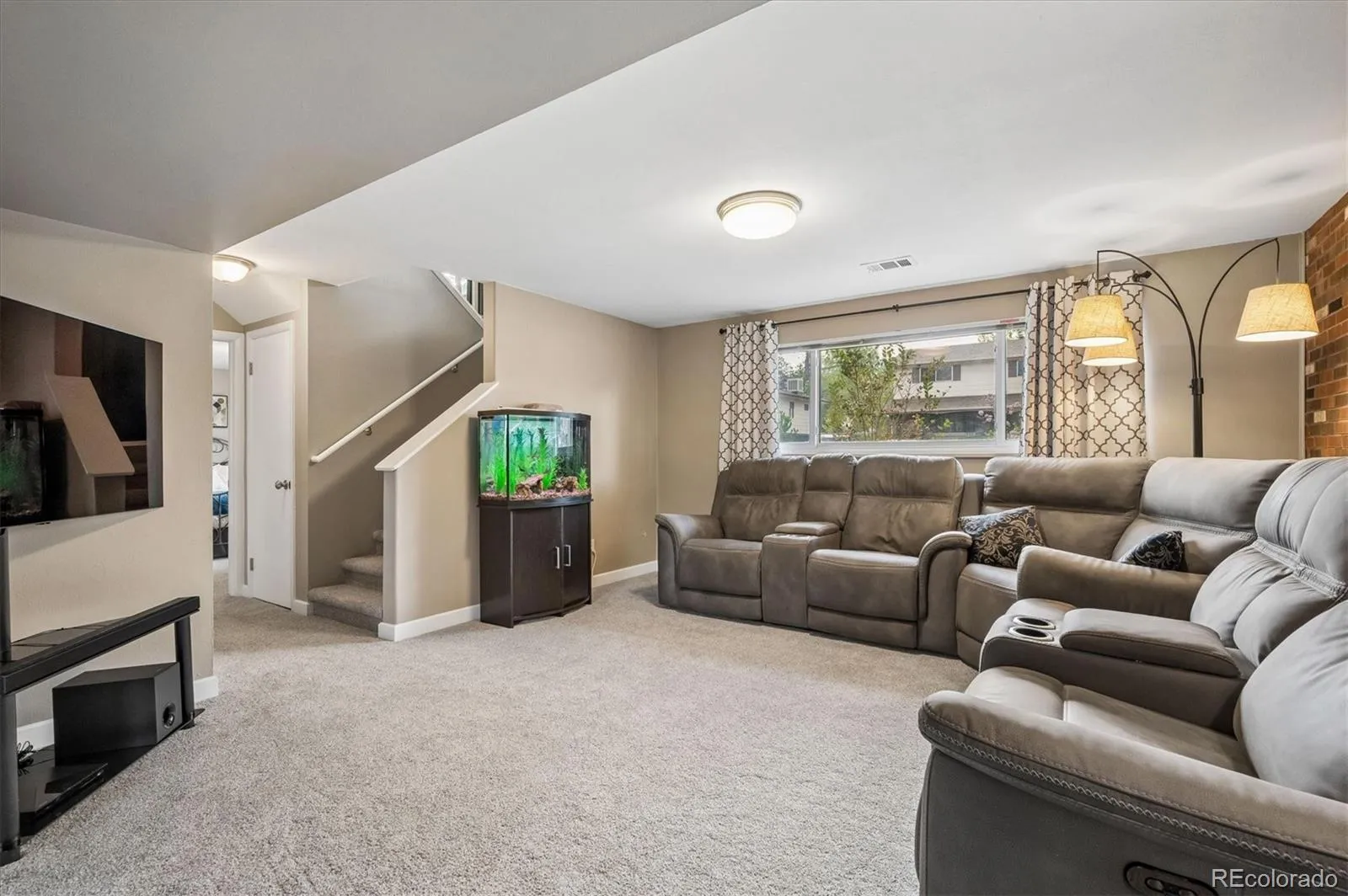 2846 S Quay Way Denver CO 80227 MLS #REC7228661 05112026070843 1600 18