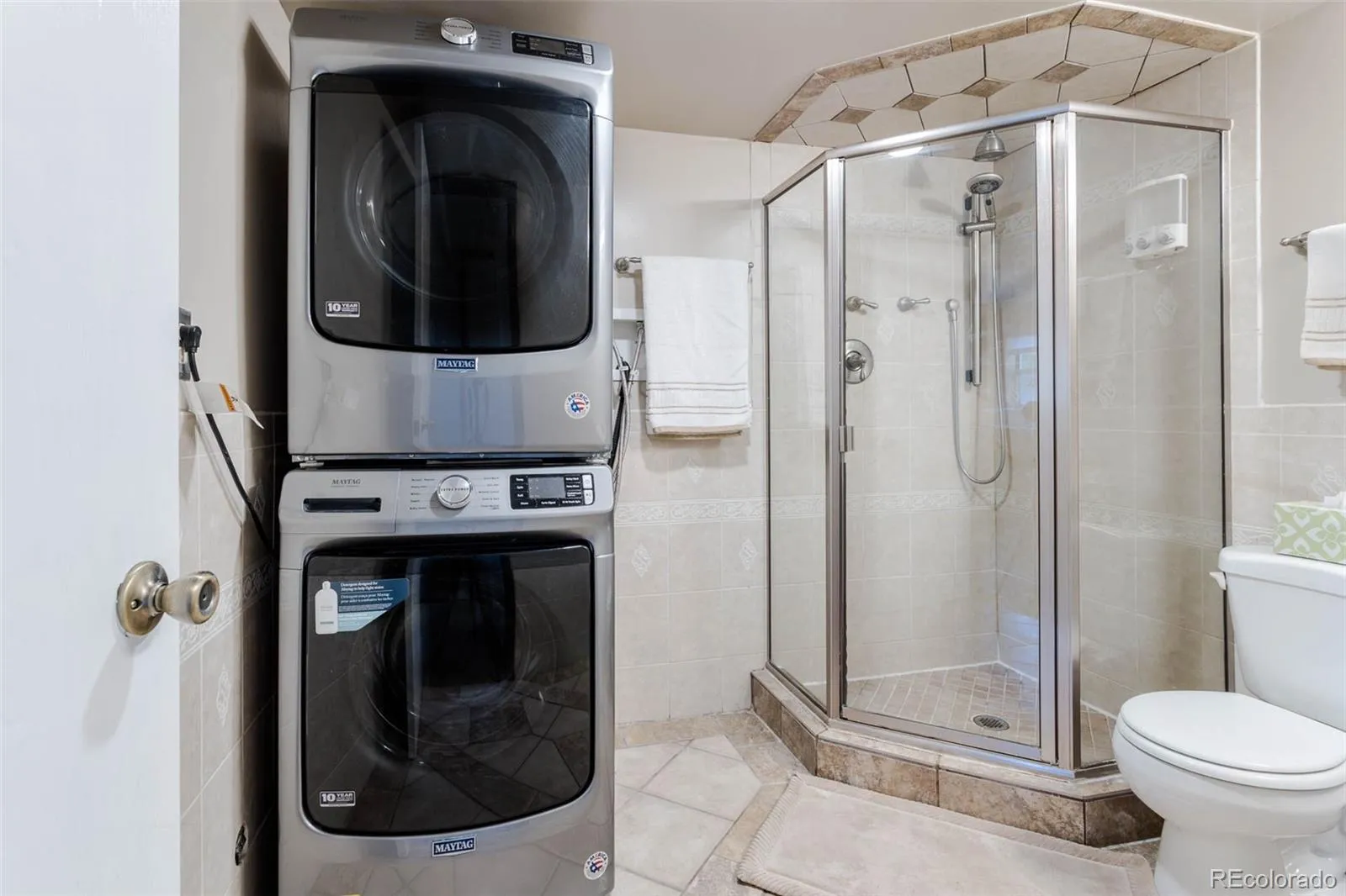 04152026230547 1600 20