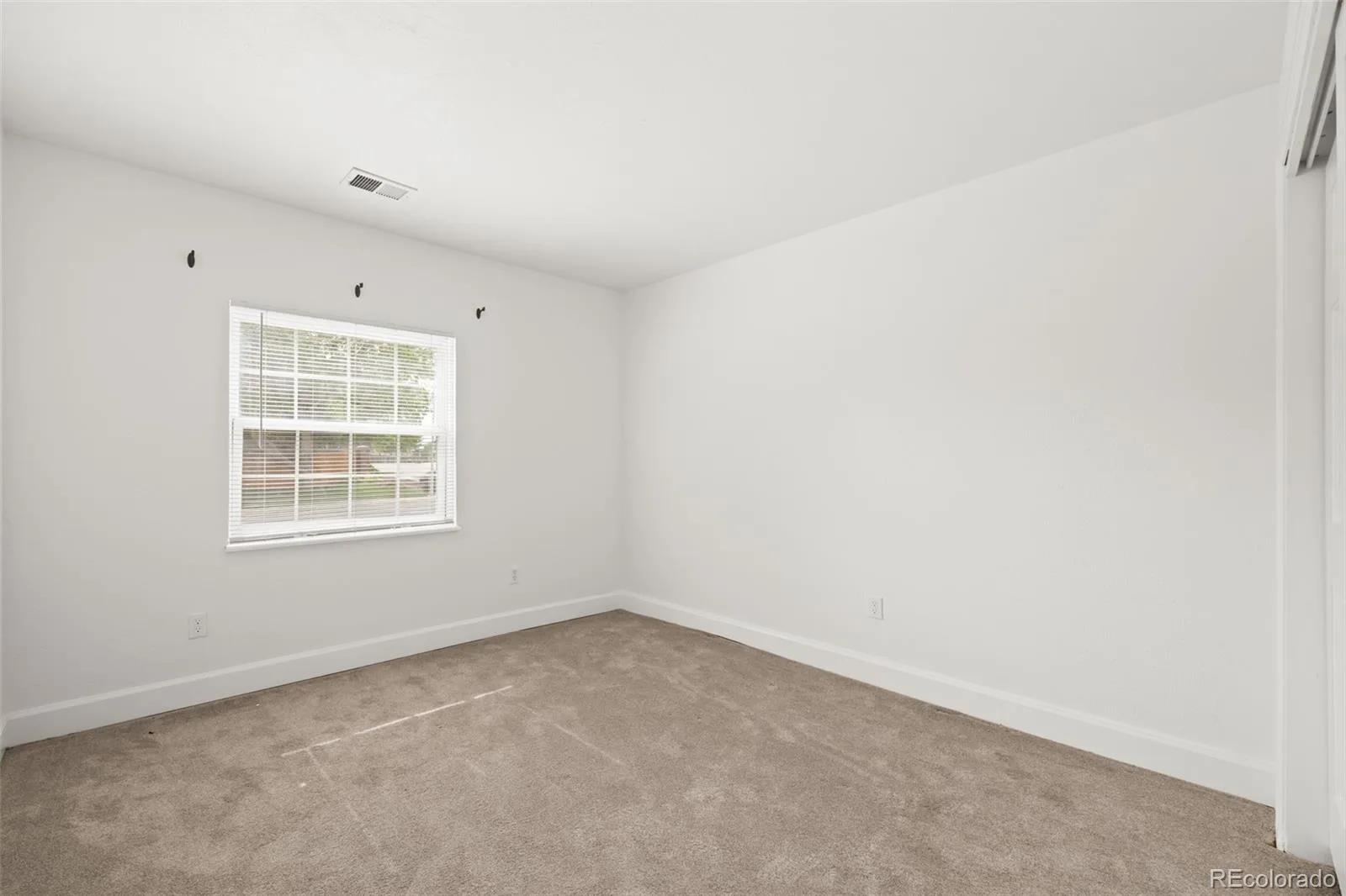 5998 E Weaver Circle Centennial CO 80111 | MLS #REC7231639 08112026010745 1600 17
