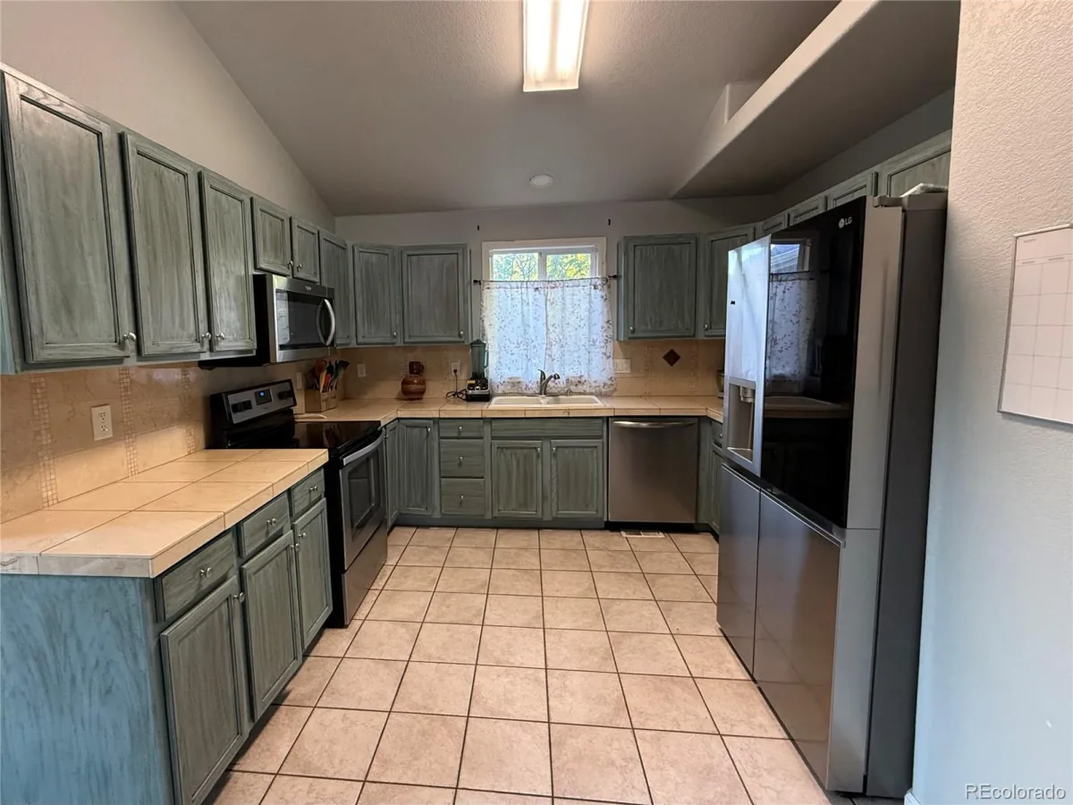 12272 E Burlington Place Denver CO 80239 | MLS #REC7232530 07192026060406 1200 6