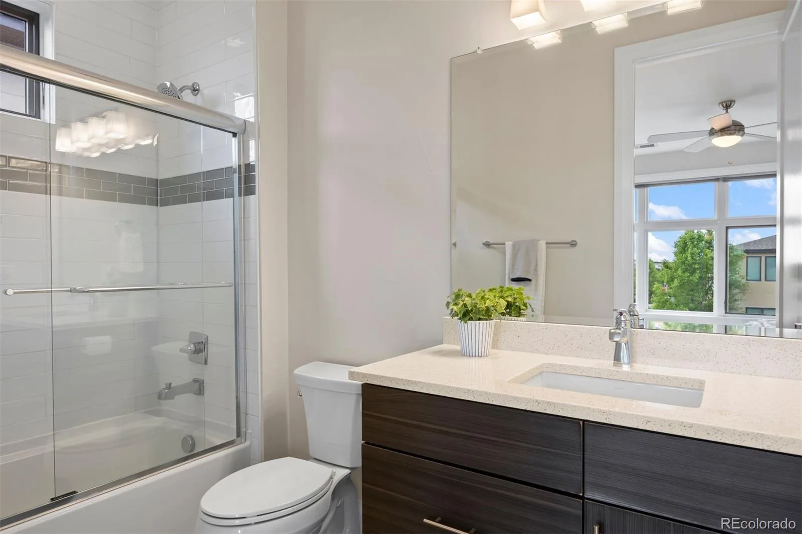 63 N Magnolia Way Denver CO 80230 MLS #REC7236014 06092026204459 1600 34