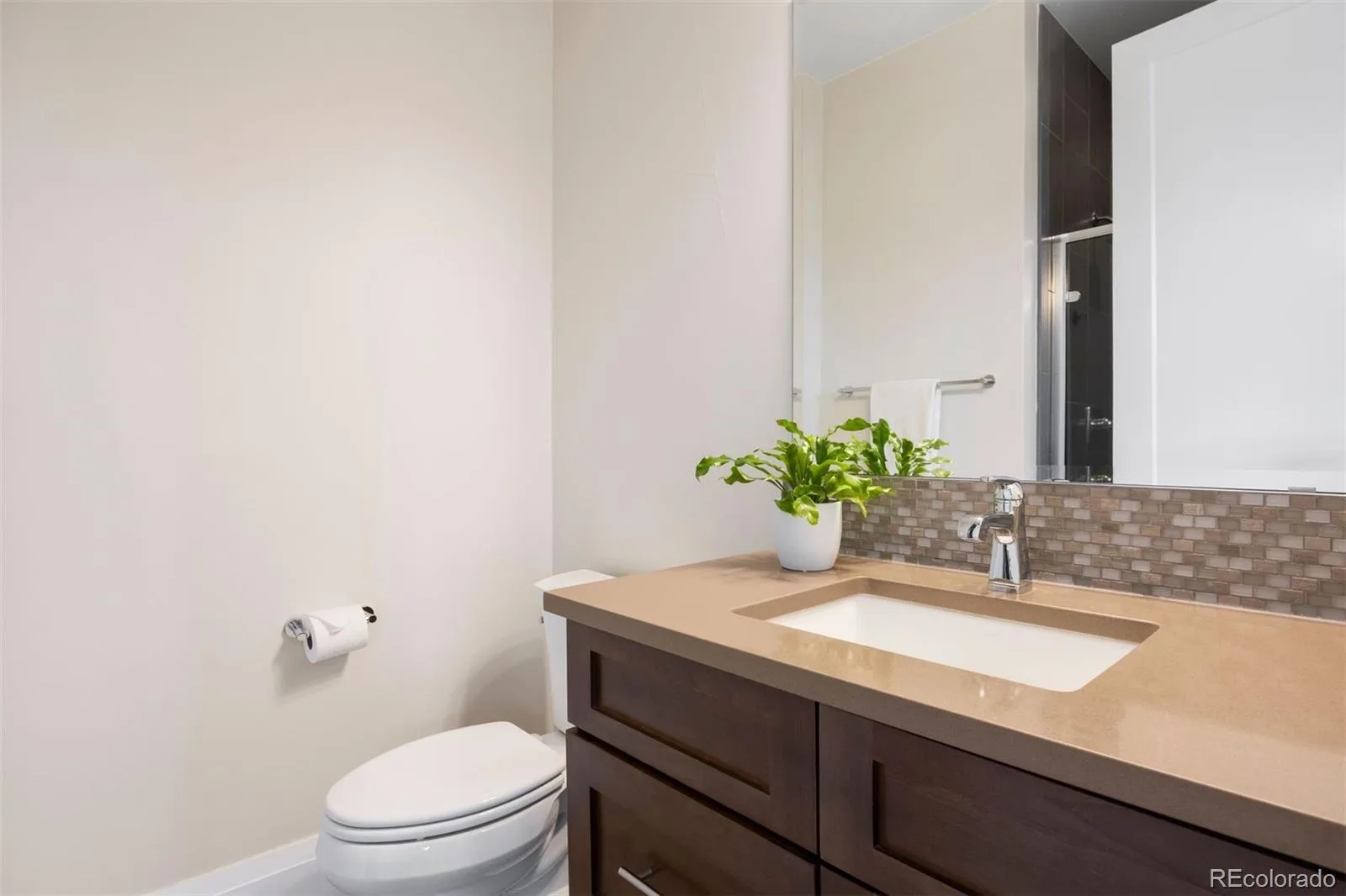 63 N Magnolia Way Denver CO 80230 MLS #REC7236014 06092026204459 1600 35