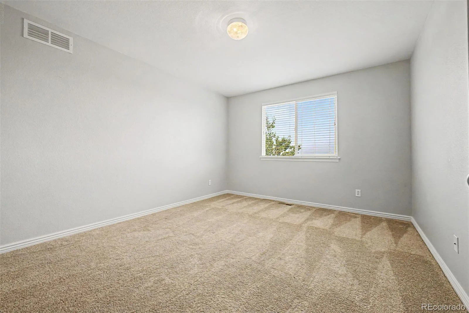 11652 Kearney Way Denver CO 80233 | MLS #REC7238048 07102026073239 1600 23