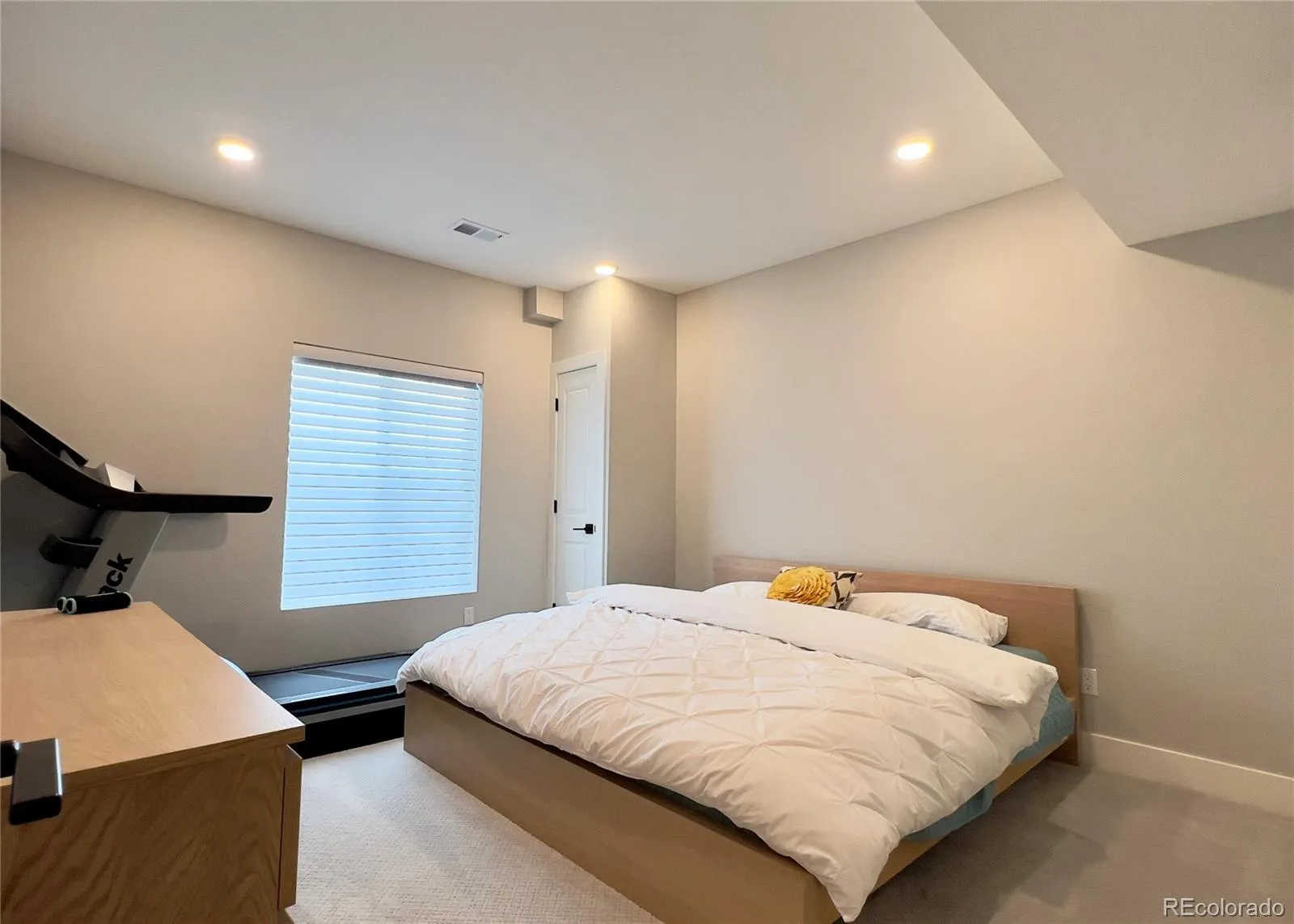 17303 W 93rd Place Arvada CO 80007 MLS #REC7238959 04242026185808 1600 44