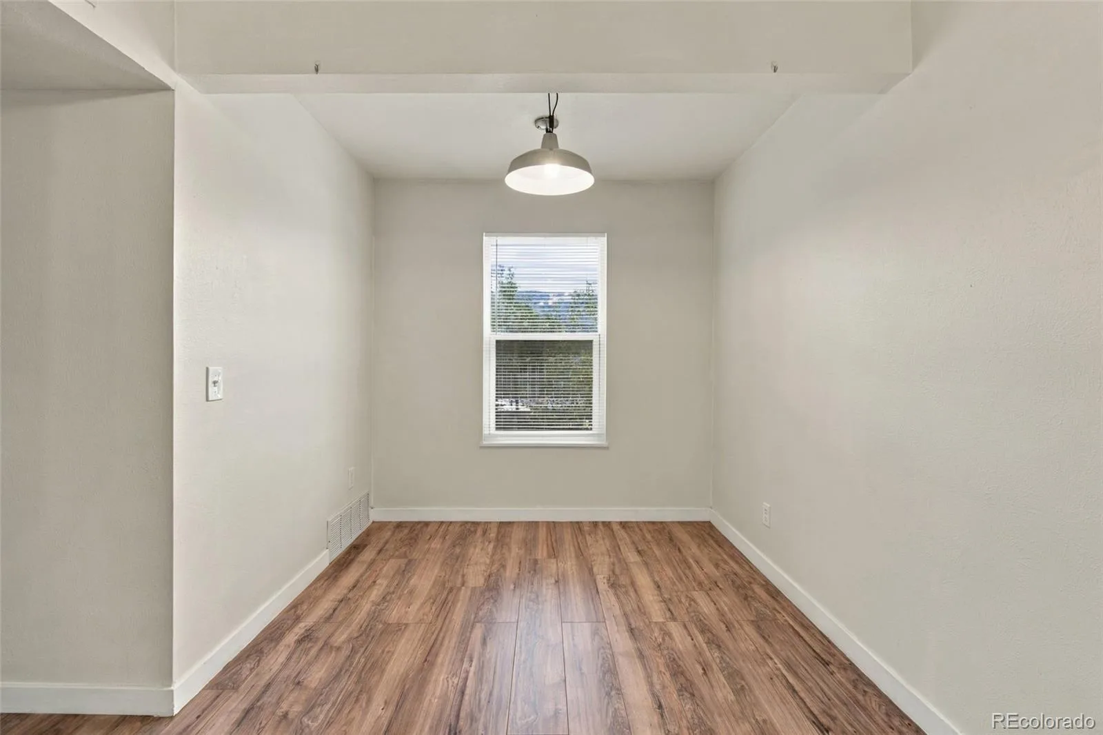 7665 E Eastman Avenue #301D Denver CO 80231 | MLS #REC7240107 10092026063534 1600 19