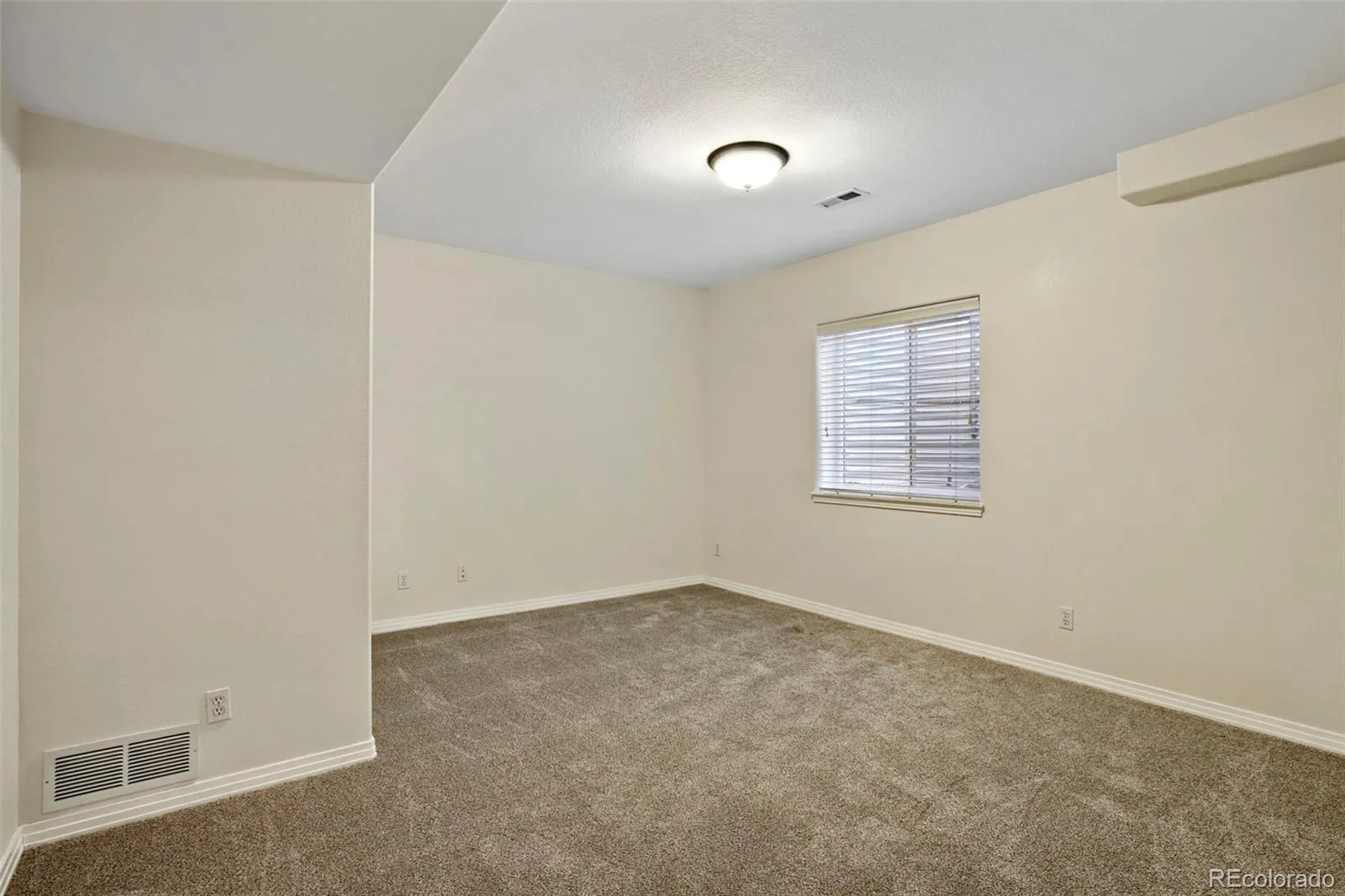 1013 Boxelder Circle Longmont CO 80503 MLS #REC7240507 05212026184845 1600 20