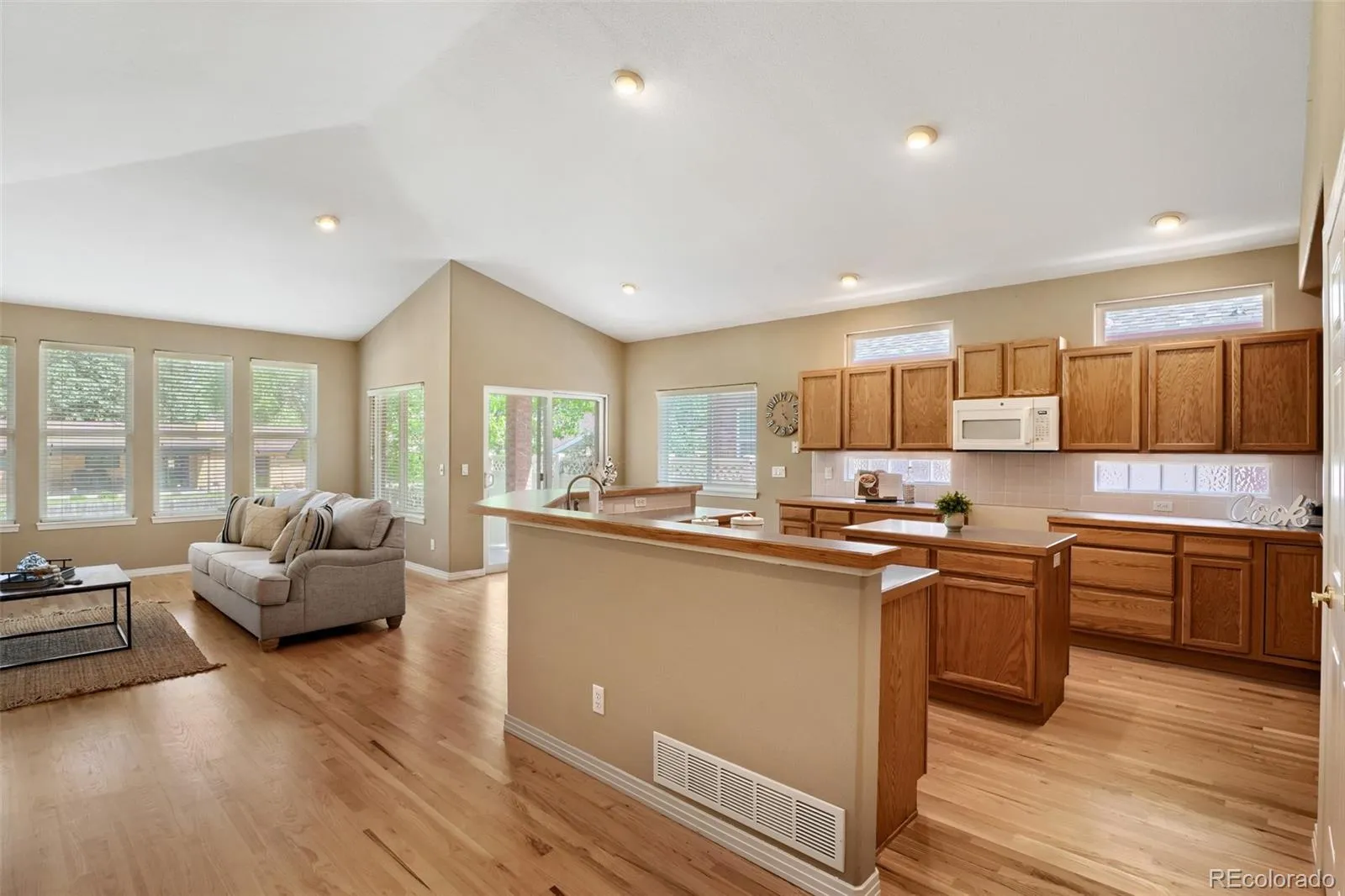 1013 Boxelder Circle Longmont CO 80503 MLS #REC7240507 05212026184845 1600 8