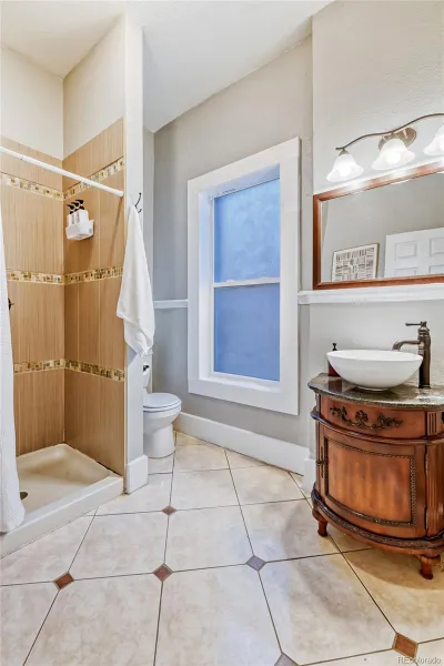 04042026005704 800 21