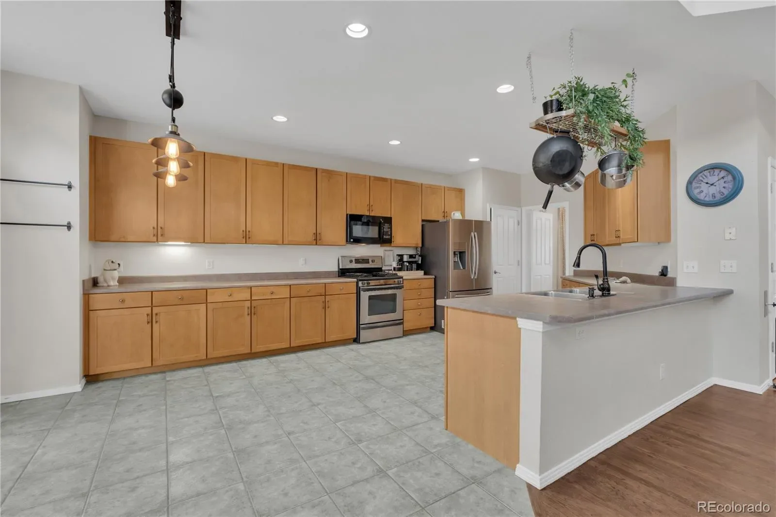 4531 Cedar Glen Place Castle Rock CO 80109 | MLS #REC7243693 03132026013829 1600 13