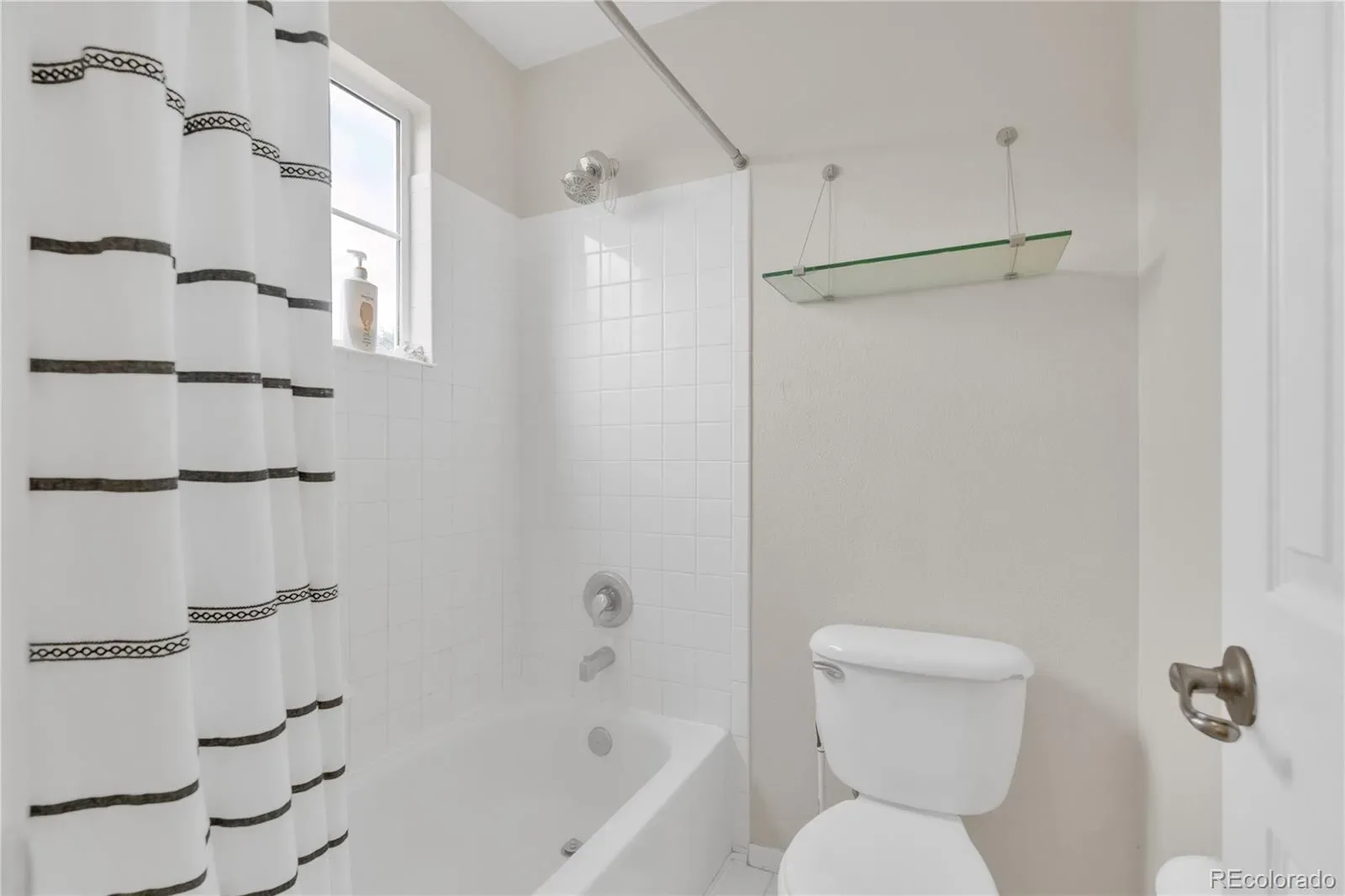 4531 Cedar Glen Place Castle Rock CO 80109 | MLS #REC7243693 03132026013829 1600 33